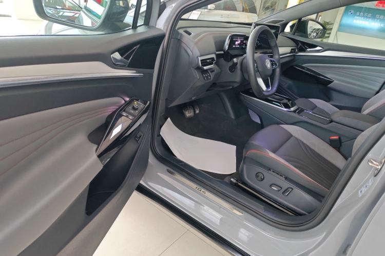 Used Volkswagen ID.4 CROZZ 2022 High-Performance PRIME Edition Interior 3
