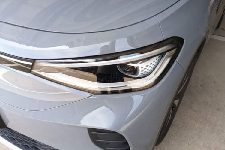 Used Volkswagen ID.4 CROZZ 2022 Long-Range Lite PRO Edition Left Front Headlight