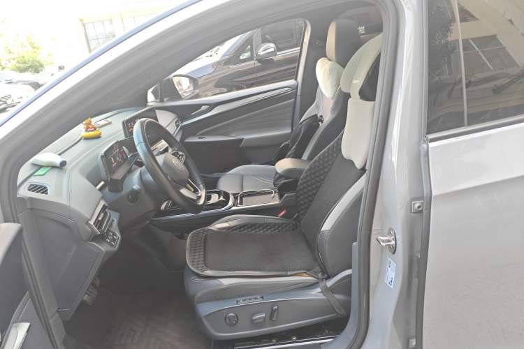 Used Volkswagen ID.4 CROZZ 2022 Long-Range Lite PRO Edition Left Front Seat