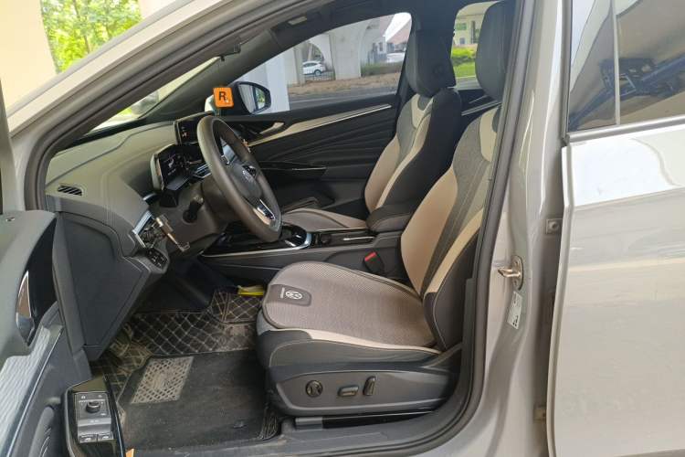 Used Volkswagen ID.4 CROZZ 2022 Pure Edition Limited Edition Left Front Seat