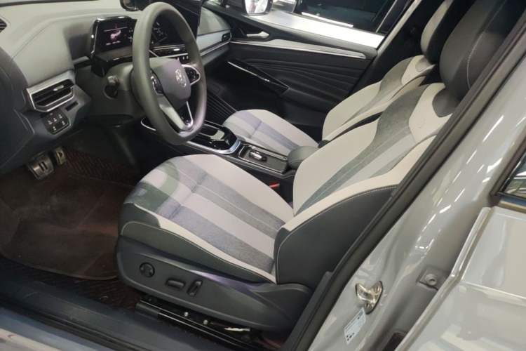 Used Volkswagen ID.4 CROZZ 2022 Pure Edition Limited Edition Left Front Seat
