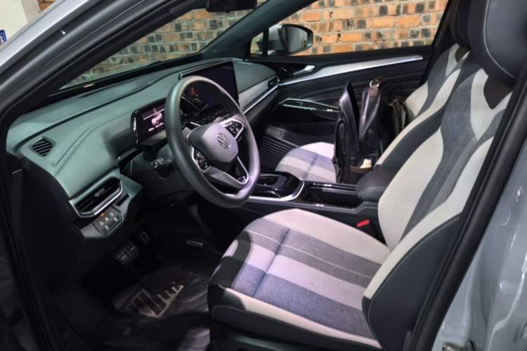 Used Volkswagen ID.4 CROZZ 2022 Pure Edition Limited Edition Left Front Seat
