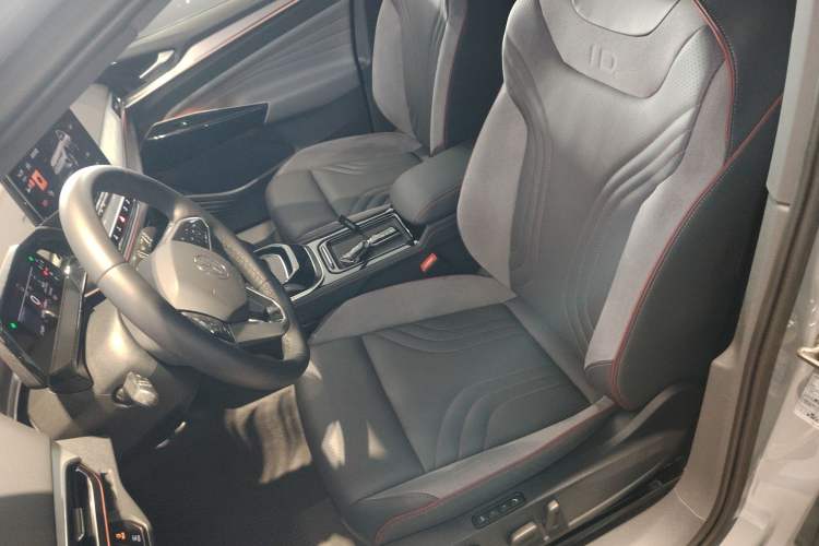 Used Volkswagen ID.4 CROZZ 2022 High-Performance PRIME Edition Left Front Seat