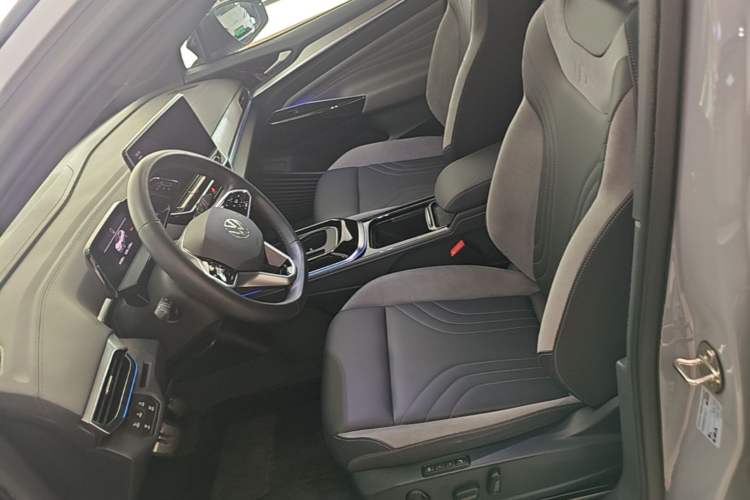Used Volkswagen ID.4 CROZZ 2022 Long-Range Lite PRO Edition Left Front Seat