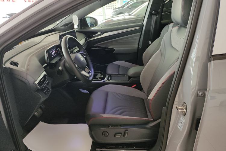 Used Volkswagen ID.4 CROZZ 2022 High-Performance PRIME Edition Left Front Seat