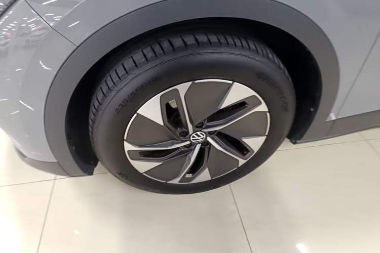 Used Volkswagen ID.4 CROZZ 2022 Pure Edition Limited Edition Left Front Wheel Hub
