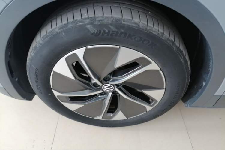 Used Volkswagen ID.4 CROZZ 2022 Pure Edition Limited Edition Left Front Wheel Hub