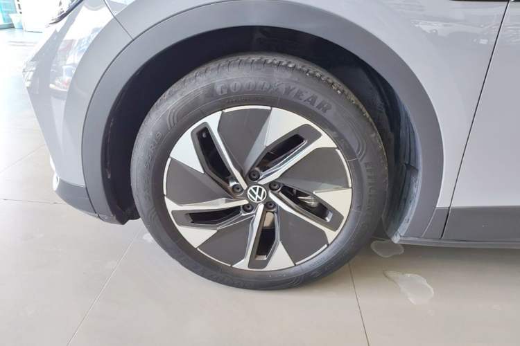 Used Volkswagen ID.4 CROZZ 2022 Pure Edition Limited Edition Left Front Wheel Hub