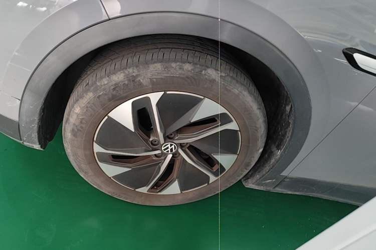 Used Volkswagen ID.4 CROZZ 2022 Pure Edition Limited Edition Left Front Wheel Hub