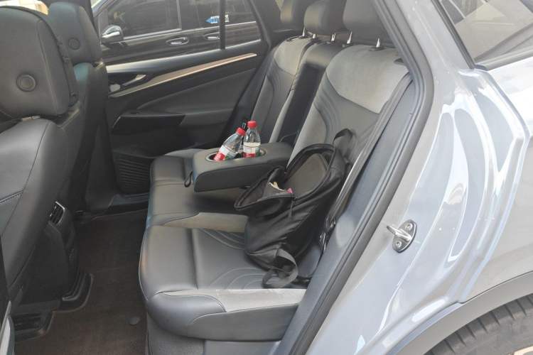 Used Volkswagen ID.4 CROZZ 2022 Long-Range Lite PRO Edition Left Rear Seat