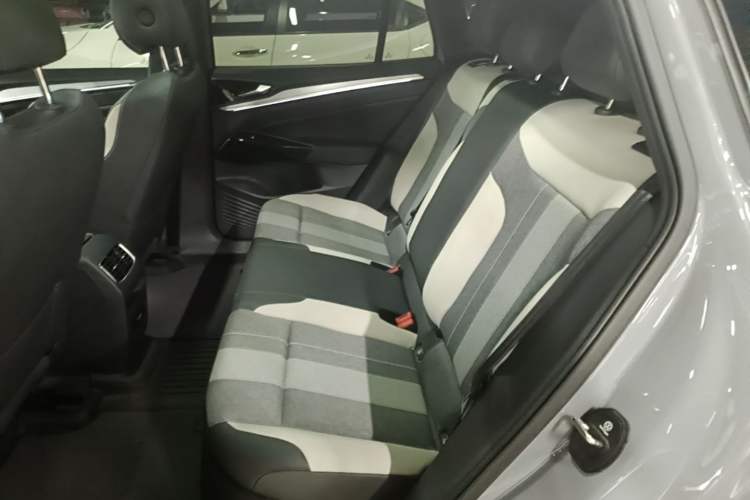 Used Volkswagen ID.4 CROZZ 2022 Pure Edition Limited Edition Left Rear Seat