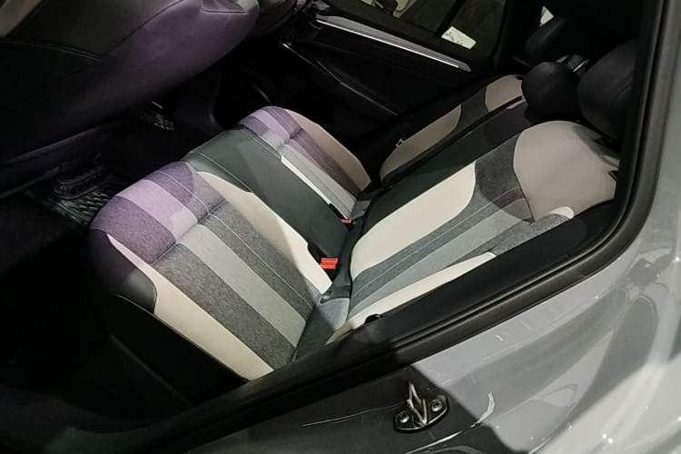 Used Volkswagen ID.4 CROZZ 2022 Pure Edition Limited Edition Left Rear Seat