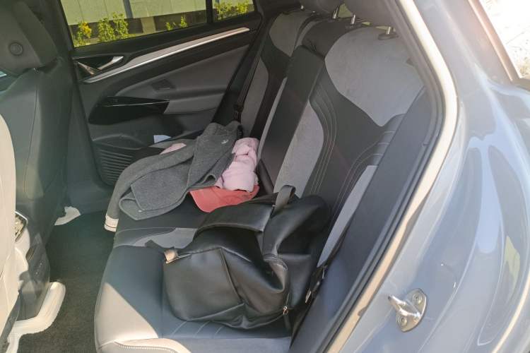 Used Volkswagen ID.4 CROZZ 2022 Long-Range Lite PRO Edition Left Rear Seat