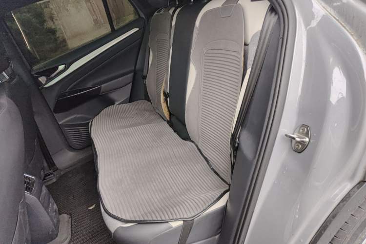 Used Volkswagen ID.4 CROZZ 2022 Long-Range PURE+ Edition Left Rear Seat