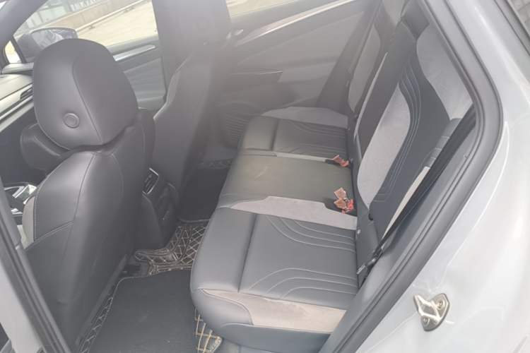 Used Volkswagen ID.4 CROZZ 2022 Long-Range Lite PRO Edition Left Rear Seat