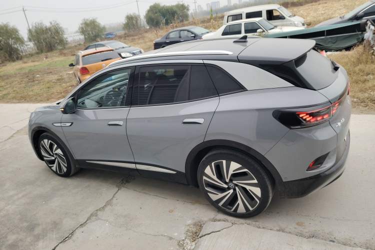 Used Volkswagen ID.4 CROZZ 2022 High-Performance PRIME Edition Left Side