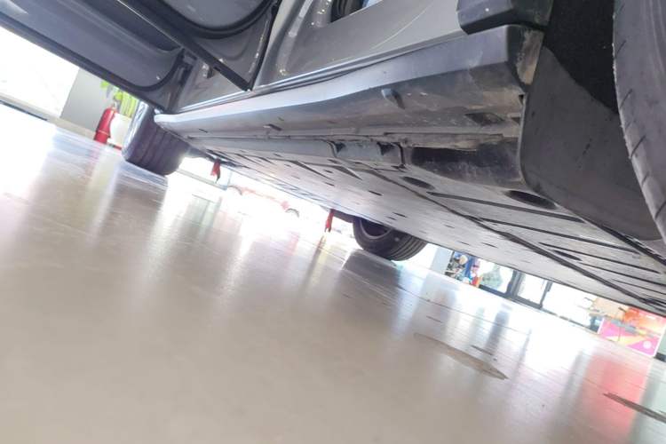 Used Volkswagen ID.4 CROZZ 2022 Pure Edition Limited Edition Left Side Sill