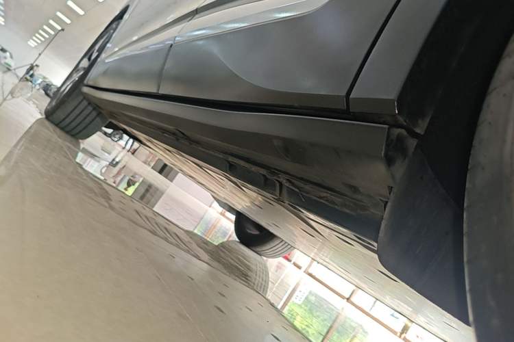 Used Volkswagen ID.4 CROZZ 2022 Long-Range Lite PRO Edition Left Side Sill