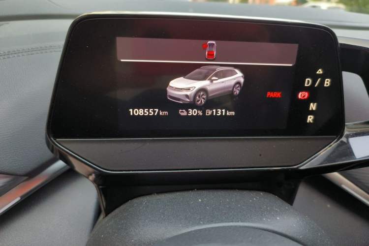 Used Volkswagen ID.4 CROZZ 2022 Pure Edition Limited Edition Odometer Close Up