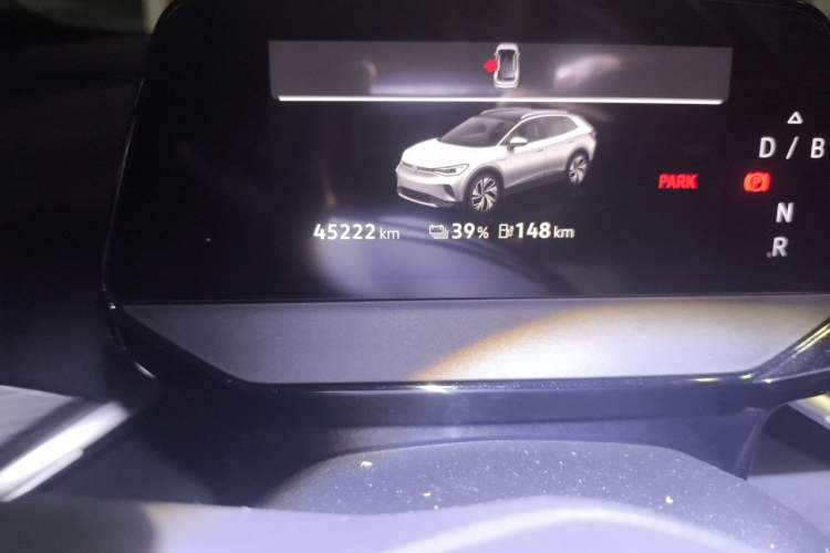Used Volkswagen ID.4 CROZZ 2022 Standard Range PURE Edition Odometer Close Up