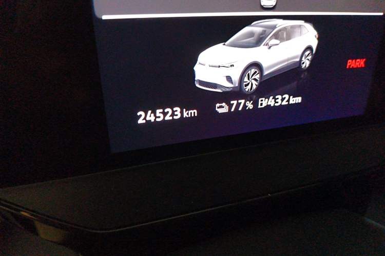 Used Volkswagen ID.4 CROZZ 2022 Long-Range PURE+ Edition Odometer Close Up
