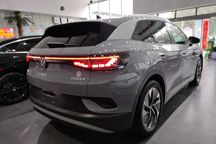 Used Volkswagen ID.4 CROZZ 2022 Pure Edition Limited Edition Rear Right 45 Deg