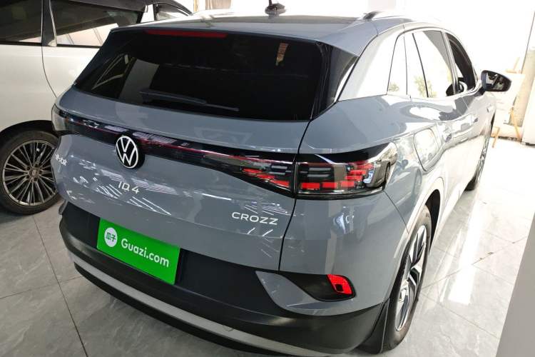 Used Volkswagen ID.4 CROZZ 2022 Standard Range PURE Edition Rear Right 45 Deg