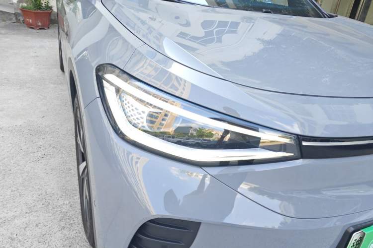 Used Volkswagen ID.4 CROZZ 2022 Long-Range Lite PRO Edition Right Front Headlight