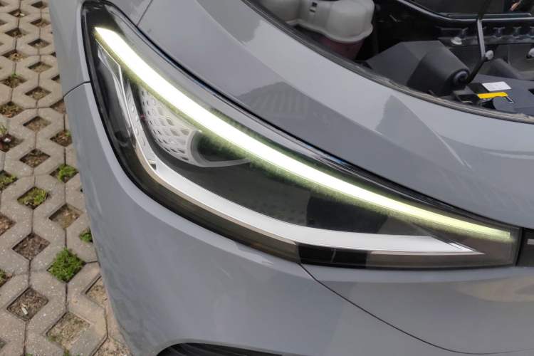 Used Volkswagen ID.4 CROZZ 2022 Pure Edition Limited Edition Right Front Headlight