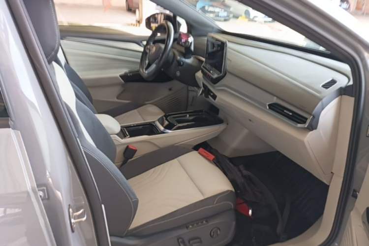 Used Volkswagen ID.4 CROZZ 2022 Long-Range Lite PRO Edition Right Front Seat