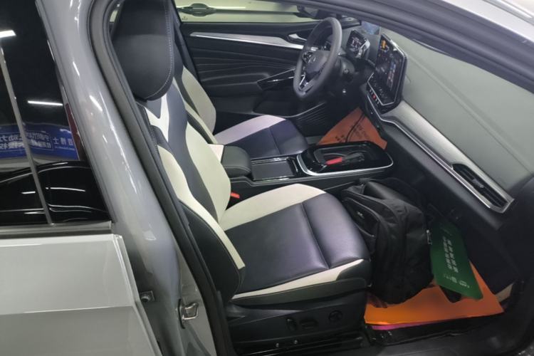 Used Volkswagen ID.4 CROZZ 2022 Pure Edition Limited Edition Right Front Seat