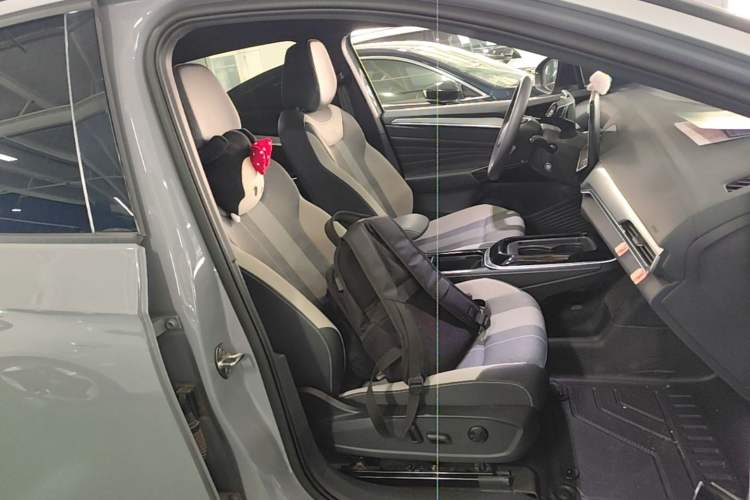 Used Volkswagen ID.4 CROZZ 2022 Pure Edition Limited Edition Right Front Seat