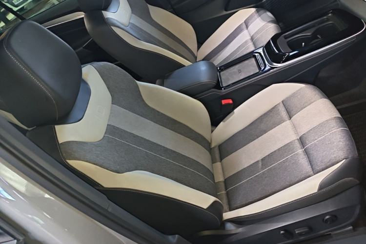 Used Volkswagen ID.4 CROZZ 2022 Pure Edition Limited Edition Right Front Seat