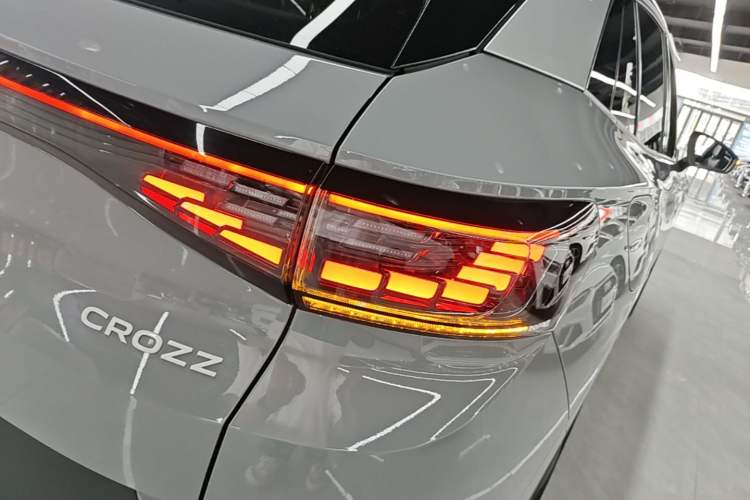 Used Volkswagen ID.4 CROZZ 2022 Long-Range PURE+ Edition Right Rear Taillight
