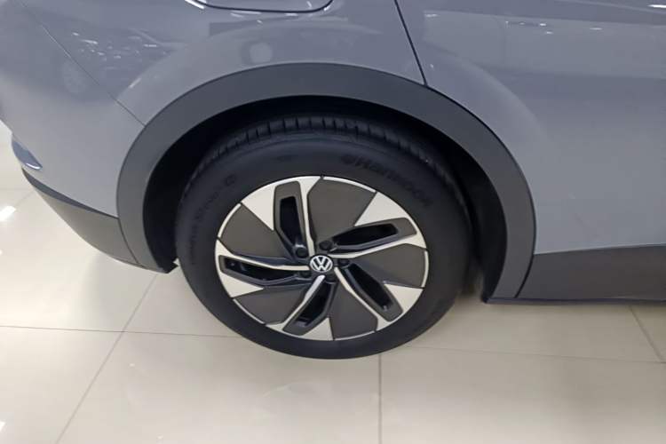 Used Volkswagen ID.4 CROZZ 2022 Pure Edition Limited Edition Right Rear Wheel Hub