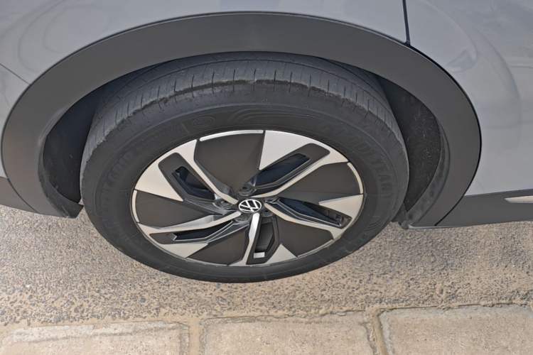 Used Volkswagen ID.4 CROZZ 2022 Long-Range PURE+ Edition Right Rear Wheel Hub
