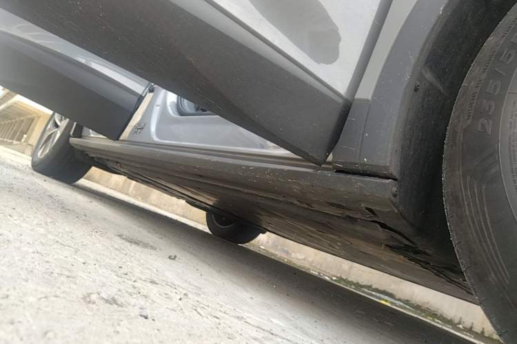 Used Volkswagen ID.4 CROZZ 2022 Pure Edition Limited Edition Right Side Sill