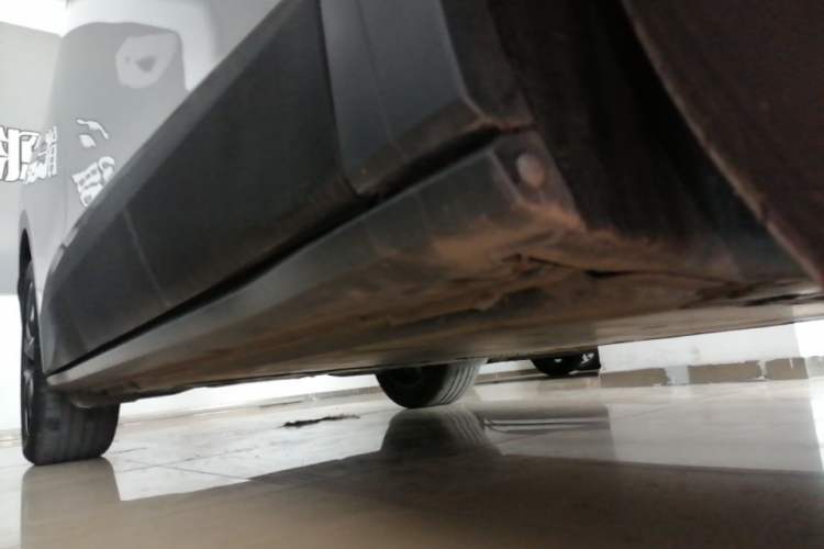 Used Volkswagen ID.4 CROZZ 2022 Pure Edition Limited Edition Right Side Sill