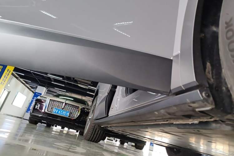 Used Volkswagen ID.4 CROZZ 2022 Pure Edition Limited Edition Right Side Sill