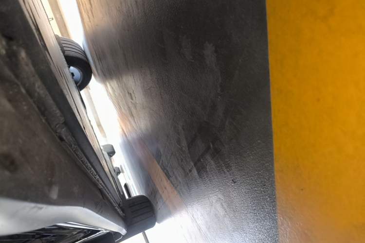 Used Volkswagen ID.4 CROZZ 2022 Long-Range PURE+ Edition Right Side Sill
