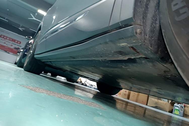 Used Volkswagen ID.4 CROZZ 2022 Long-Range PURE+ Edition Right Side Sill