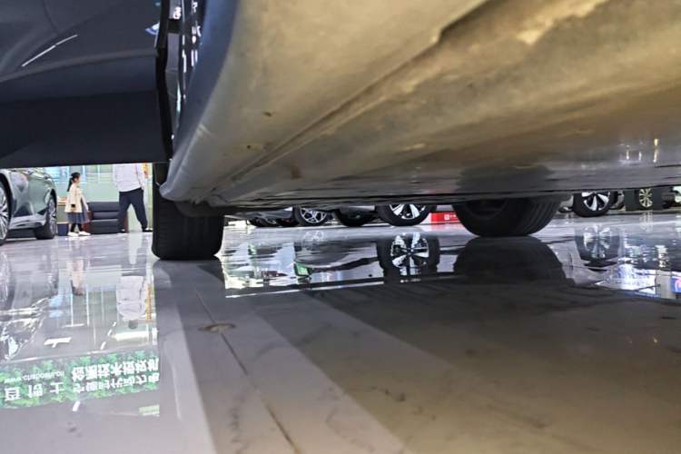 Used Volkswagen ID.4 CROZZ 2022 Pure Edition Limited Edition Right Side Sill