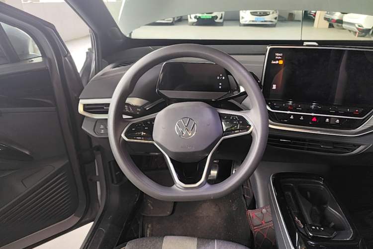 Used Volkswagen ID.4 CROZZ 2022 Standard Range PURE Edition Steering Wheel