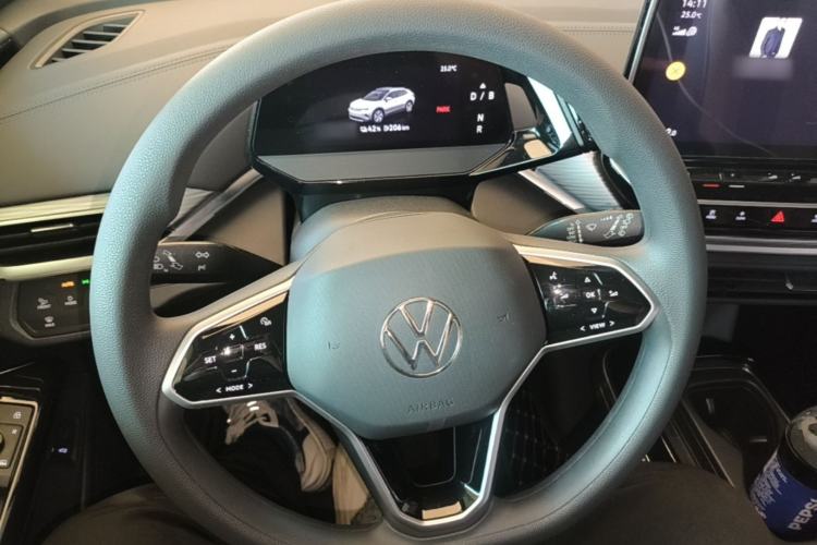 Used Volkswagen ID.4 CROZZ 2022 Long-Range PURE+ Edition Steering Wheel
