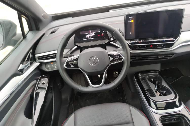 Used Volkswagen ID.4 CROZZ 2022 High-Performance PRIME Edition Steering Wheel