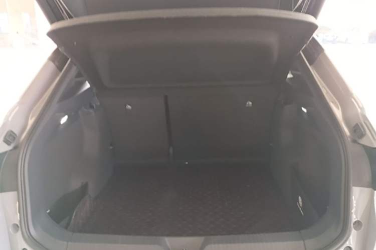 Used Volkswagen ID.4 CROZZ 2022 Long-Range Lite PRO Edition Trunk