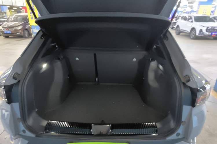 Used Volkswagen ID.4 CROZZ 2022 Pure Edition Limited Edition Trunk