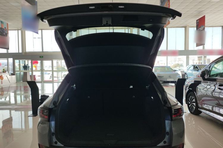 Used Volkswagen ID.4 CROZZ 2022 High-Performance PRIME Edition Trunk