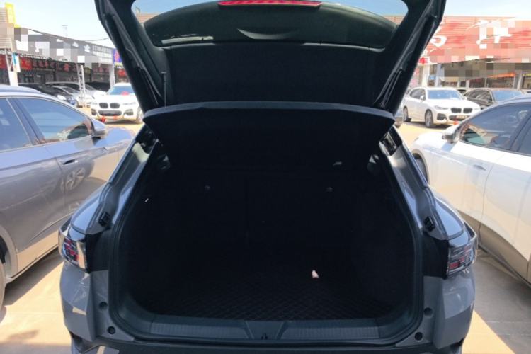 Used Volkswagen ID.4 CROZZ 2022 Long-Range Lite PRO Edition Trunk