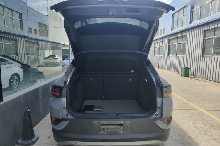 Used Volkswagen ID.4 CROZZ 2022 Long-Range Lite PRO Edition Trunk